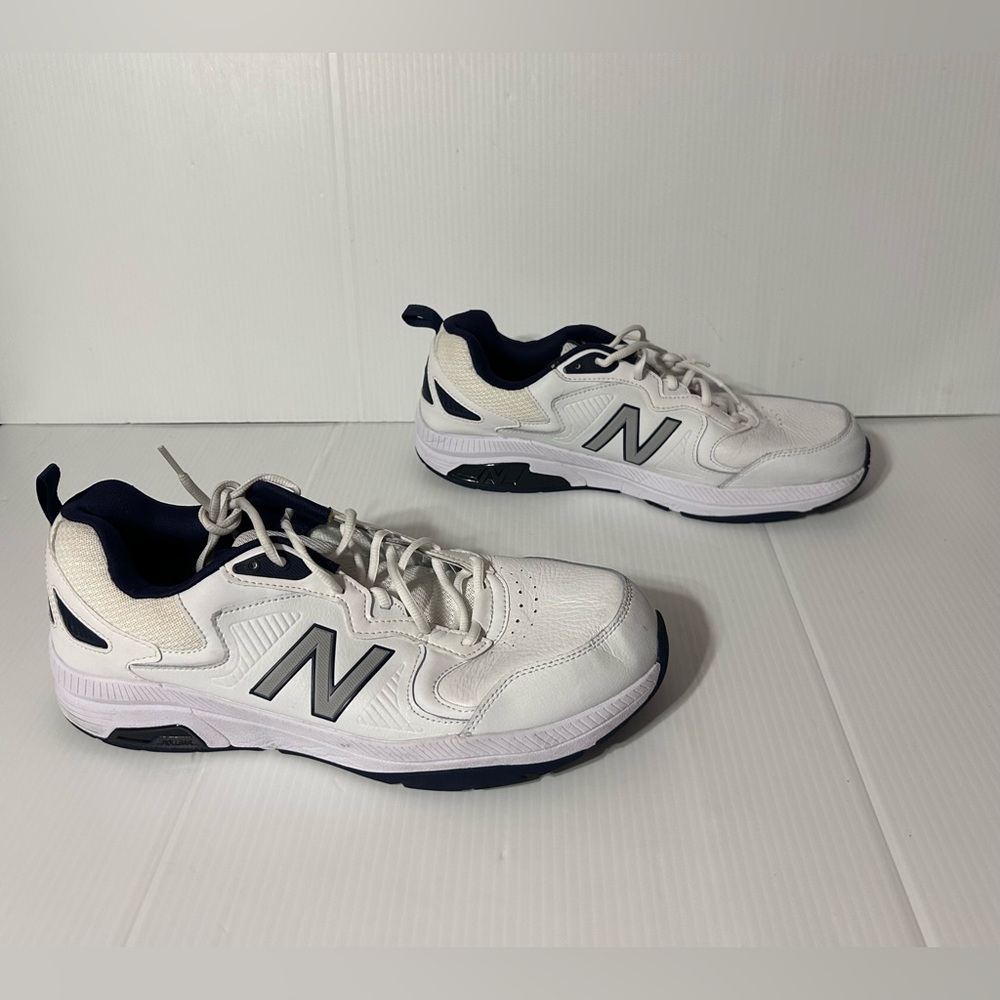 New Balance 857 / MX857WN3 casual comfort cross sneaker men size 14 2E